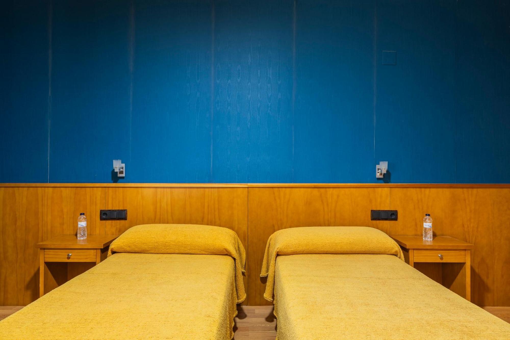 Hostal Los Valles Bielsa Exterior photo
